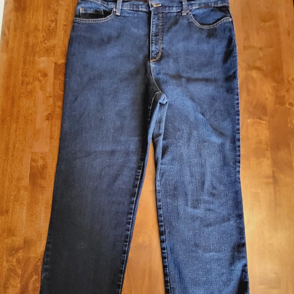 Gloria Vanderbilt ~ Size 16 ~ “Amanda” Style ~ Excellent Condition